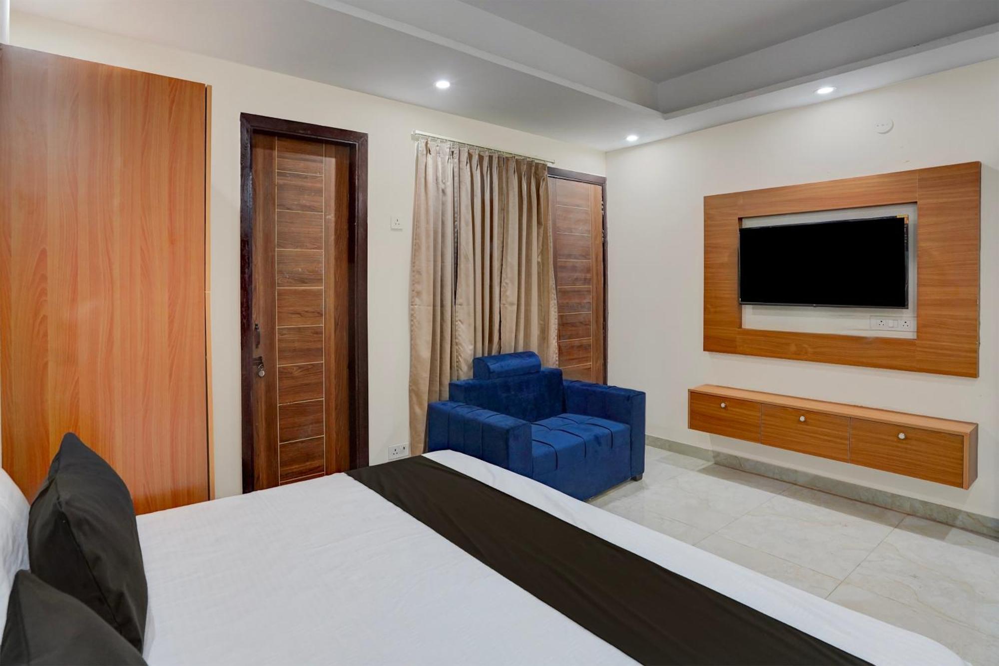 Hotel O R.N Residency Hotel Газиабад Экстерьер фото